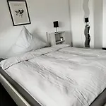 Flaming House 비터펠드 울펜