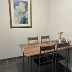 아파트 Flaming House